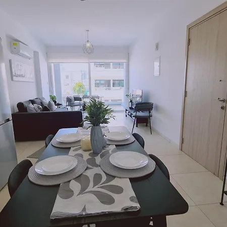 Novel Apartment *